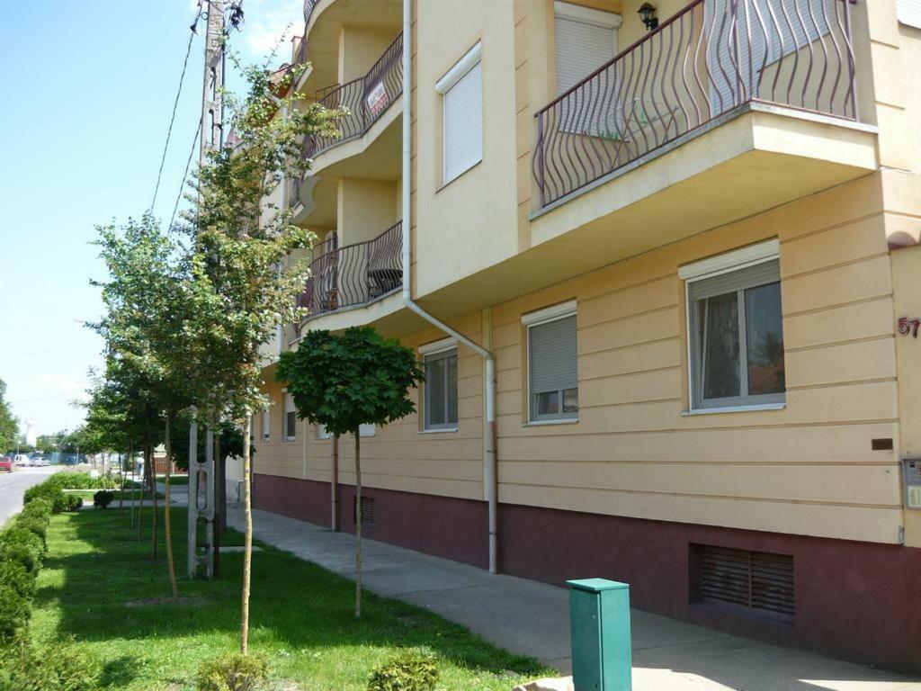 Sunrise 2 Apartment Hajdúszoboszló 외부 사진